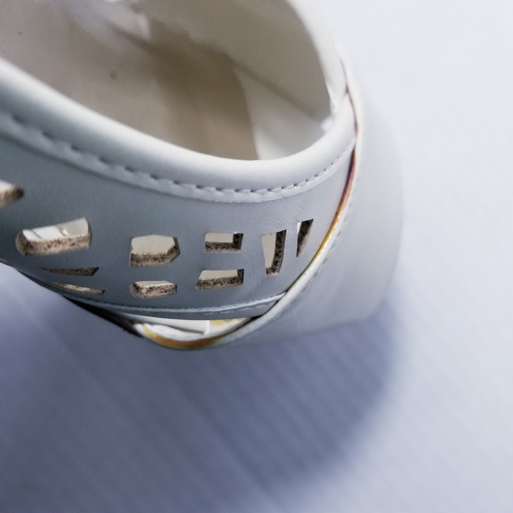 EASY STREET CREAMY WHITE HEELS SIZE 8.5 WIDE - Picture 10 of 15